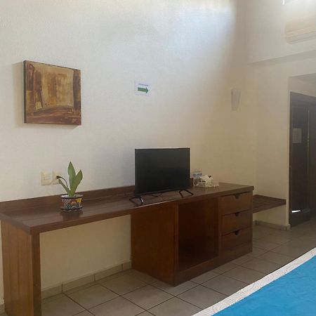 Hotel Pez Vela Manzanillo Dış mekan fotoğraf