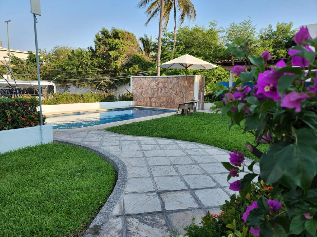 Hotel Pez Vela Manzanillo Dış mekan fotoğraf