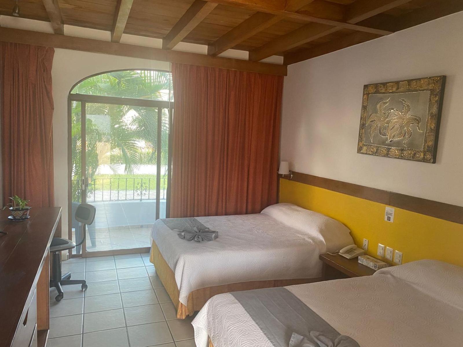 Hotel Pez Vela Manzanillo Dış mekan fotoğraf